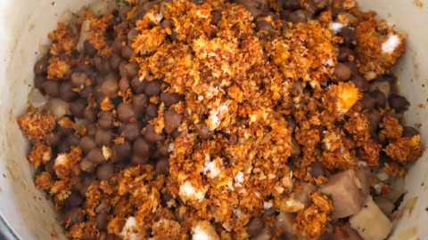 Kundapur masala powder added to black chickpeas and suran