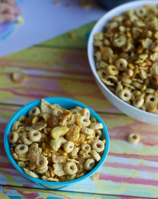 Turn your leftover Cornflakes into a snack that your kids will love to munch on during a road trip or after school. 