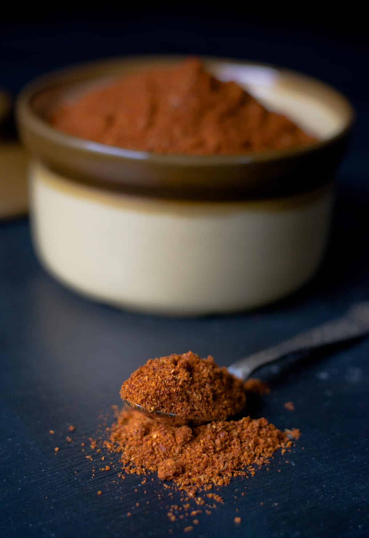 Cut your cooking time for Mangalorean dishes substantially by making this easy Bunts Style Kundapur Masala Powder ahead of time. This spice mix is what most Mangaloreans use for their vegetarian as well as non-vegetarian dishes.