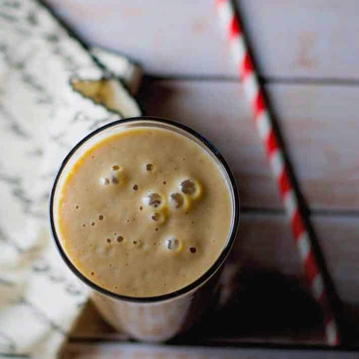 Date and Chikoo Smoothie