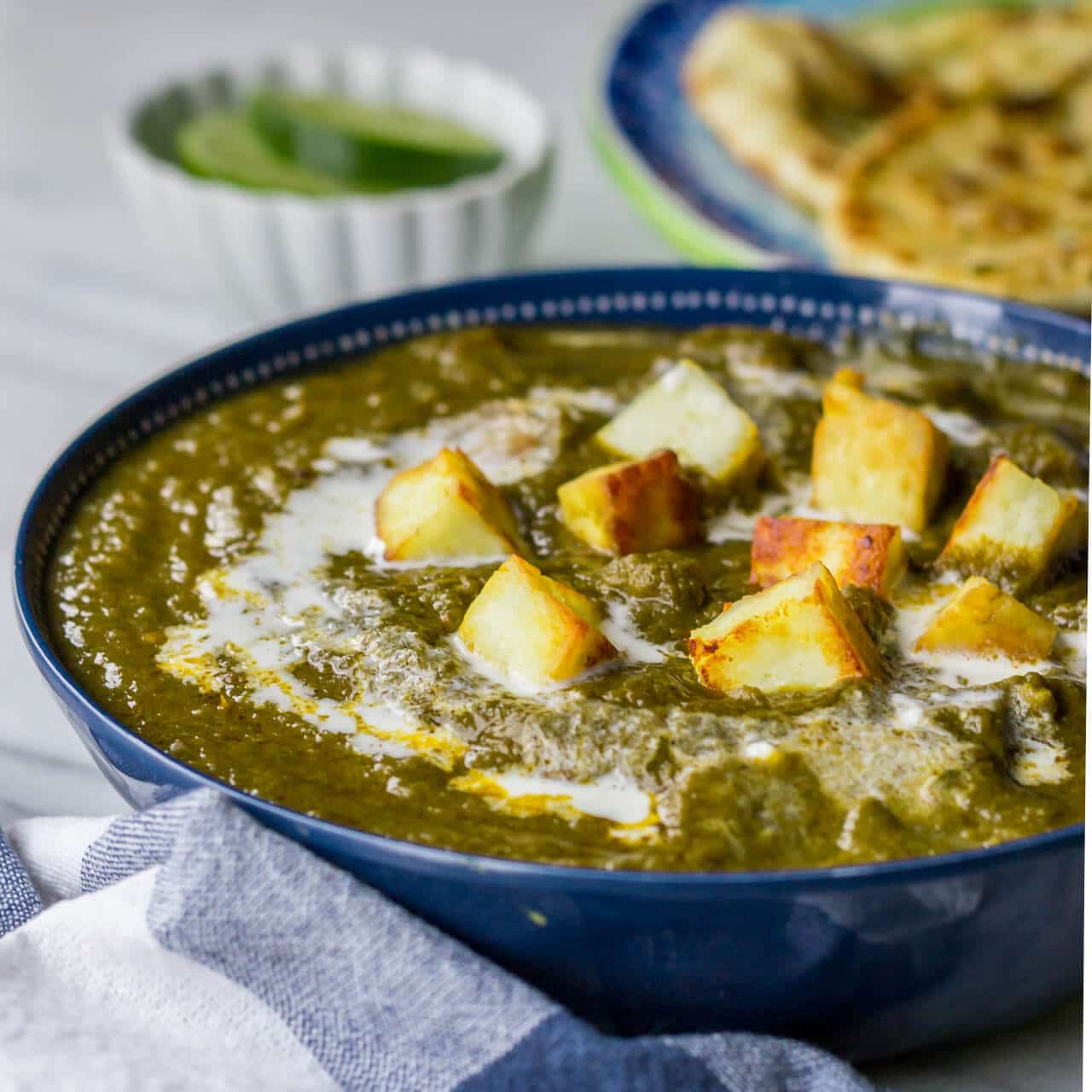 Restaurant style Saag / Palak Paneer (spinach and cottage cheese)