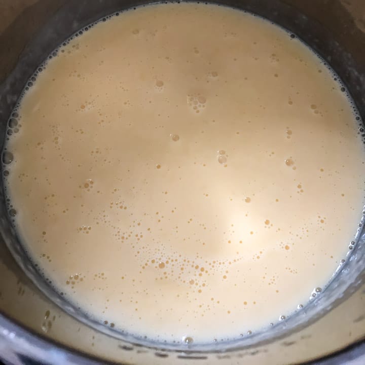 Custard powder milk mixture