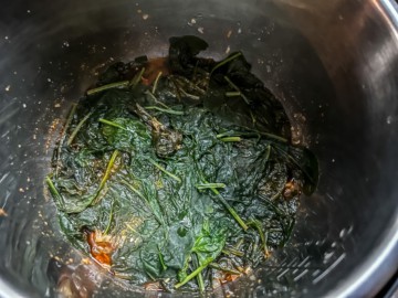 Spinach curry before blending after cooking on high.