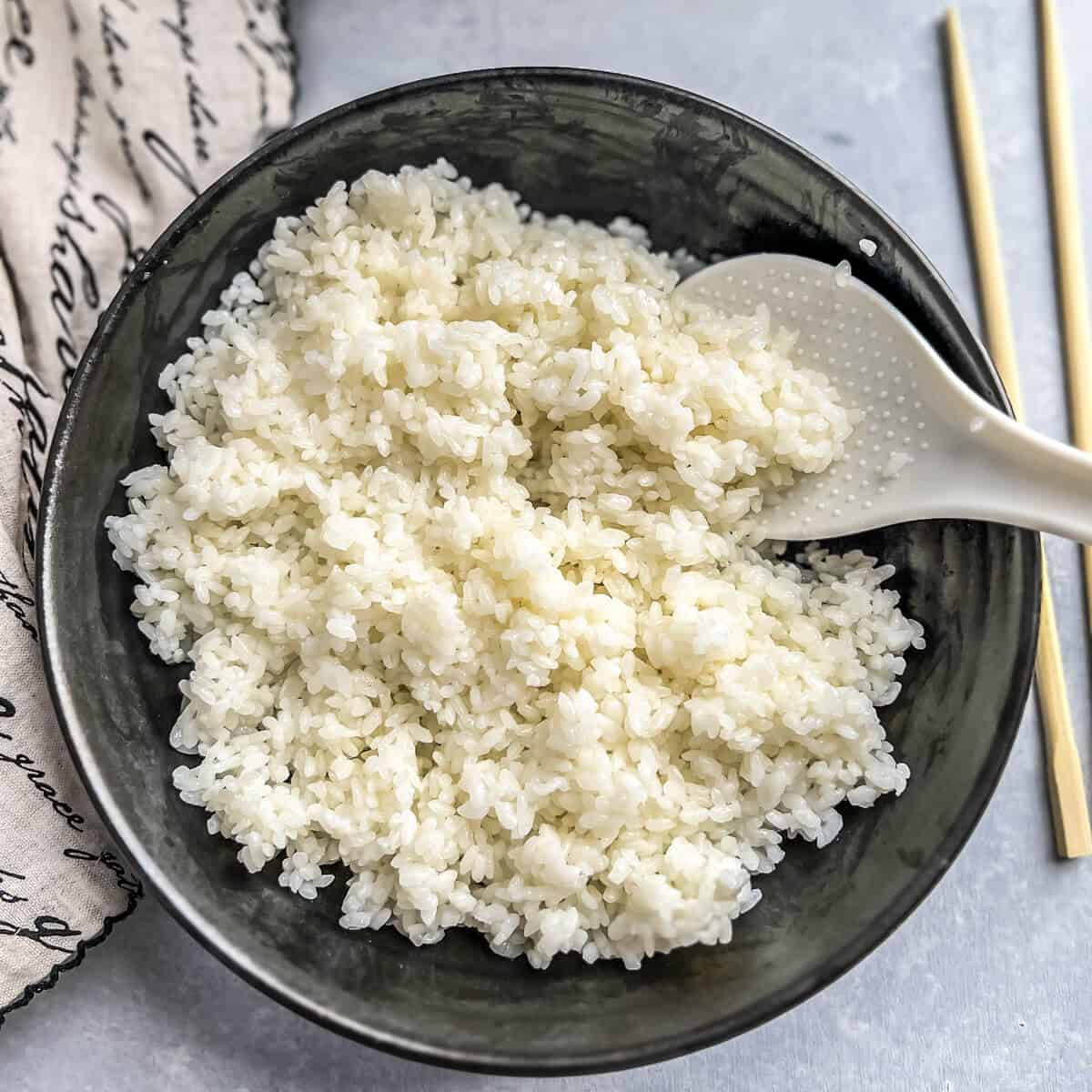 Easy Instant Pot Sushi Rice - Simmer to Slimmer